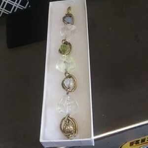 Chunky blue, green and gold beaded bracelet‎